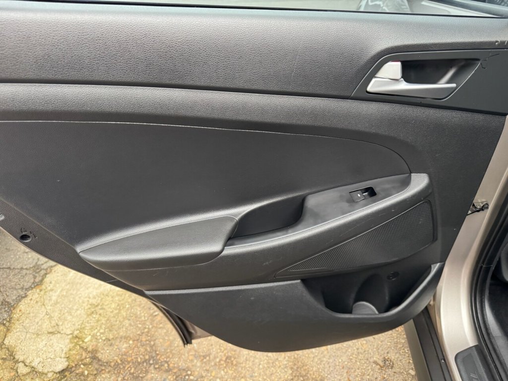 Used Hyundai TUCSON 2017 for sale - 77451551: Photo 28