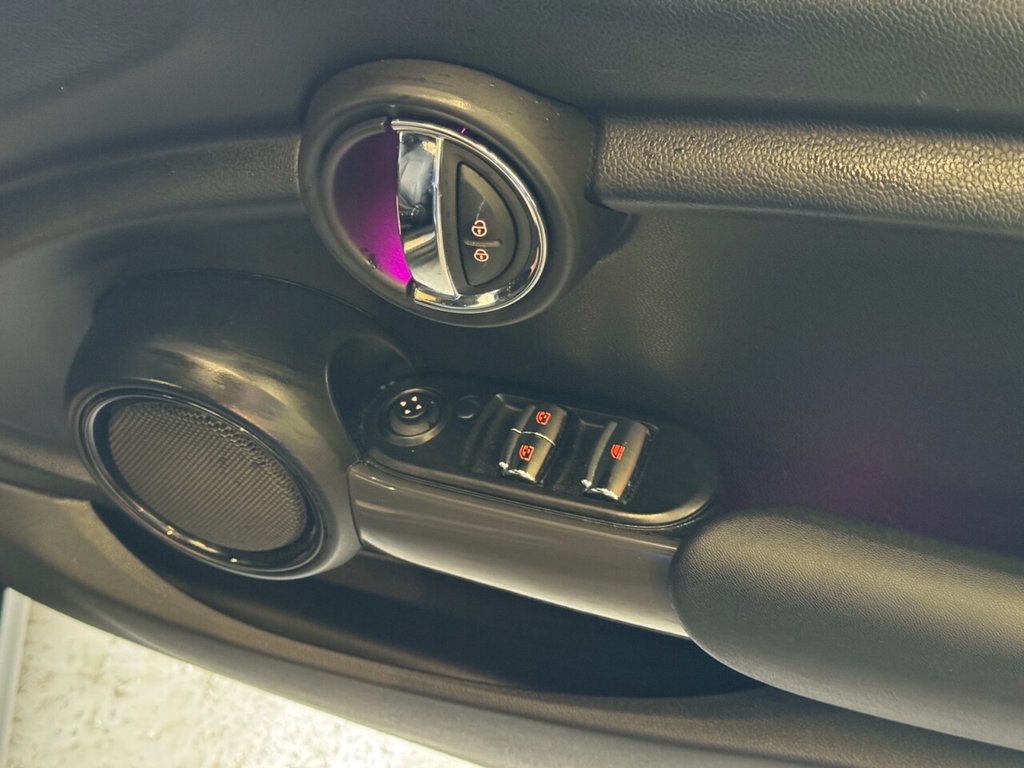 Used MINI Convertible 2019 for sale - 77477434: Photo 25