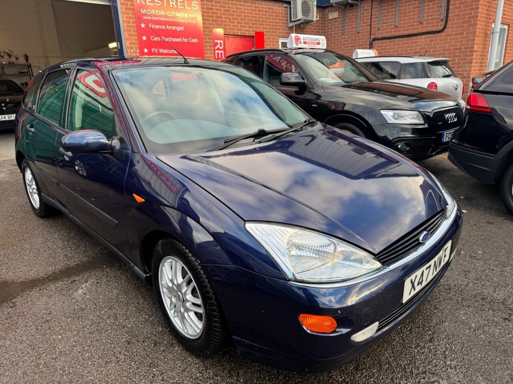 Used Ford Focus 2000 for sale - 76520549: Photo 1