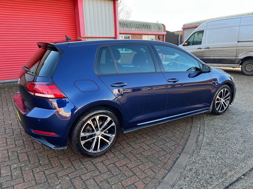 Used Volkswagen Golf 2018 for sale - 77056414: Photo 8