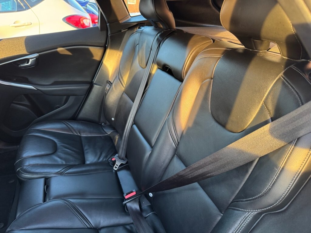 Used Volvo V40 2016 for sale - 77133424: Photo 20