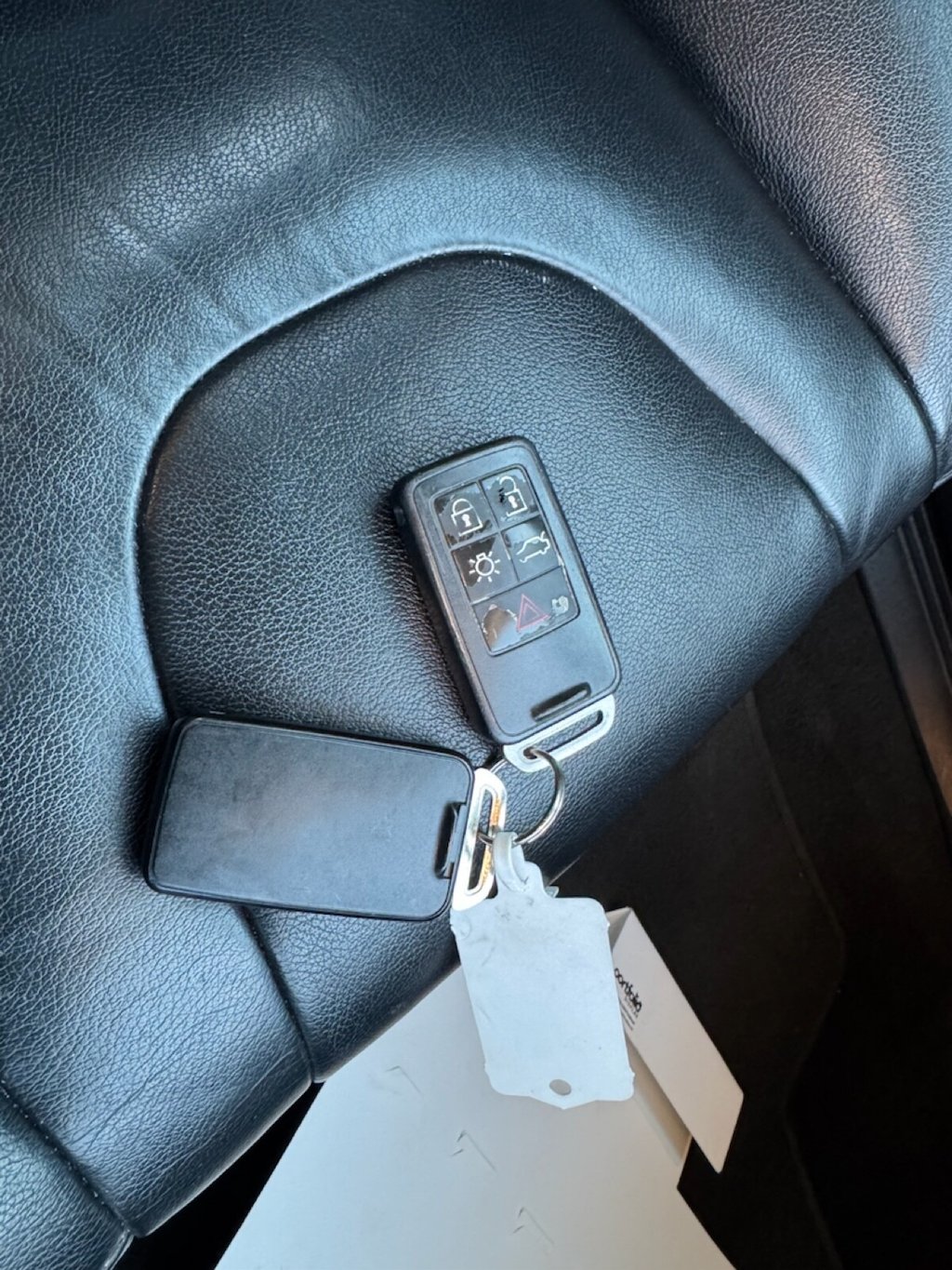 Used Volvo V40 2016 for sale - 77133424: Photo 26