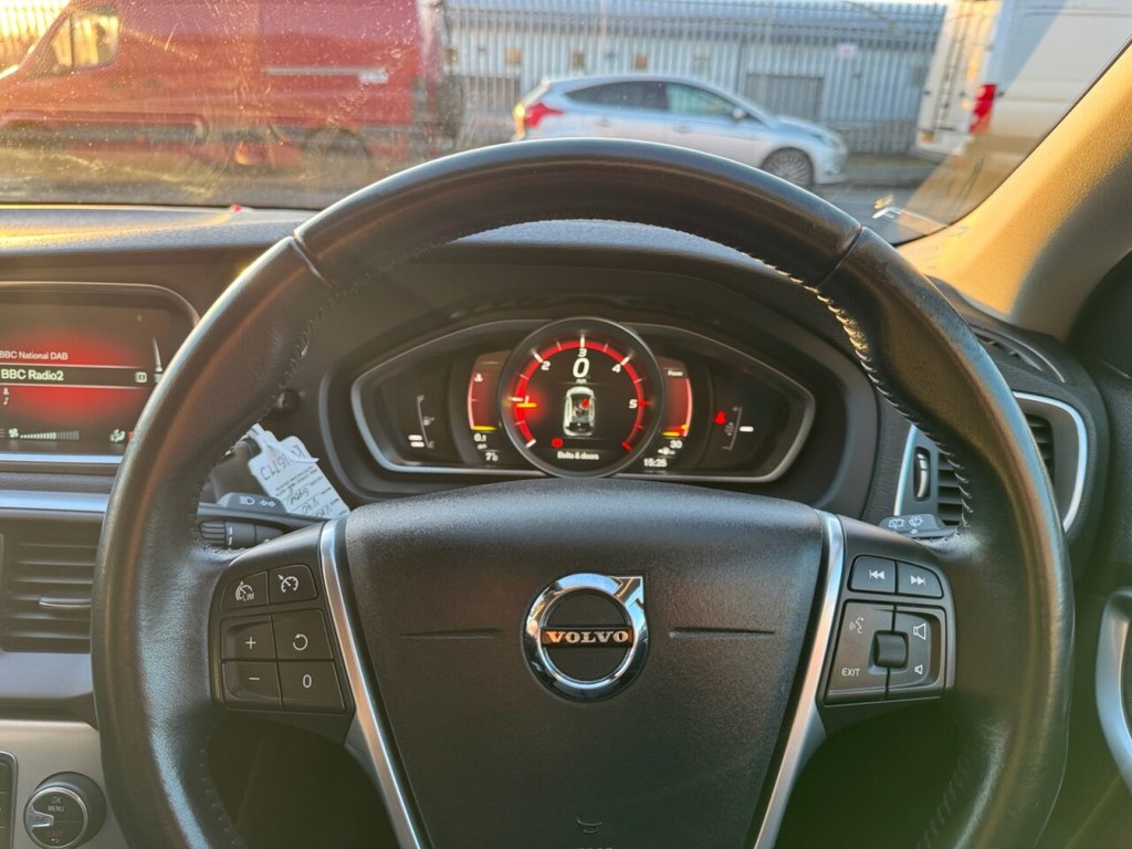 Used Volvo V40 2016 for sale - 77133424: Photo 27