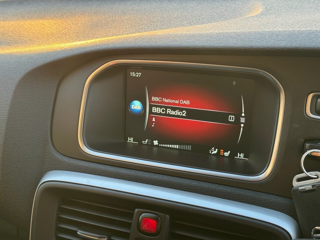 Used Volvo V40 2016 for sale - 77133424: Photo 31