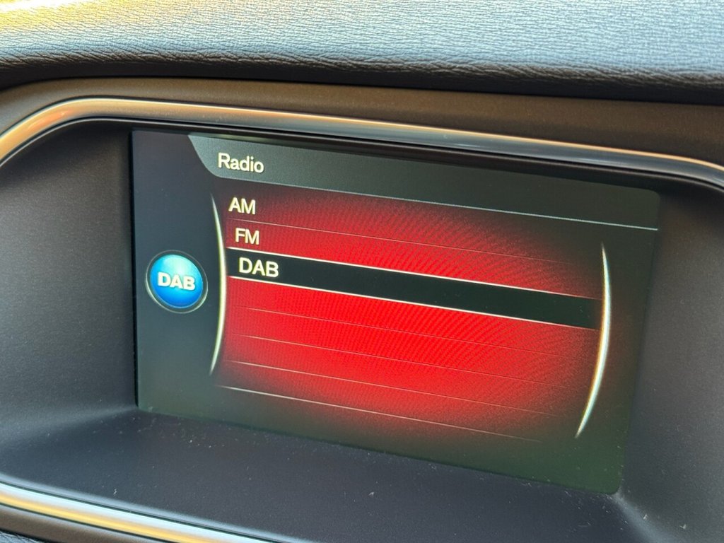 Used Volvo V40 2016 for sale - 77133424: Photo 33