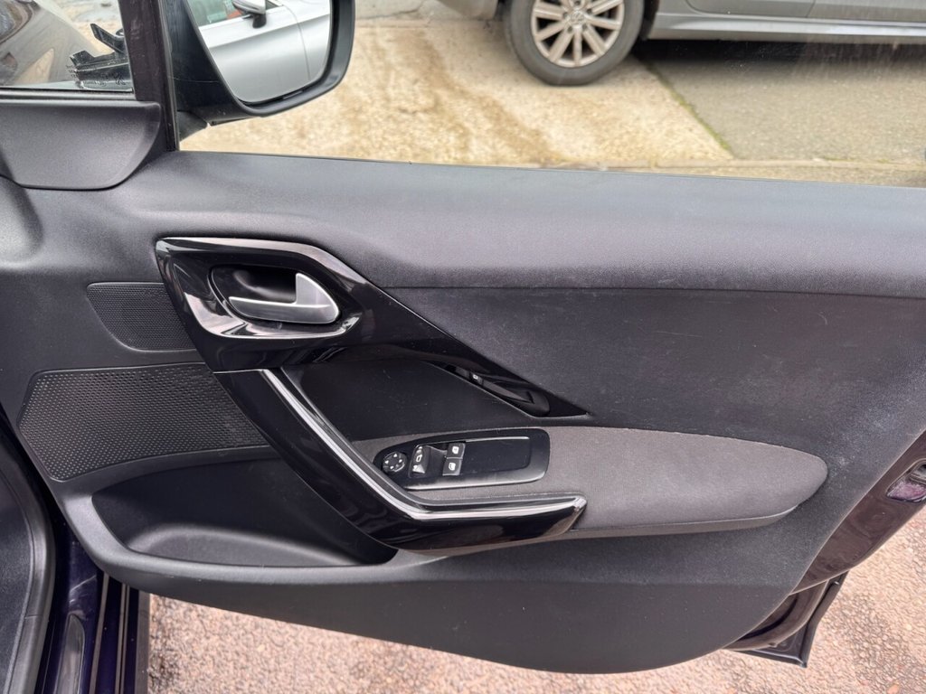 Used Peugeot 208 2014 for sale - 77654606: Photo 17