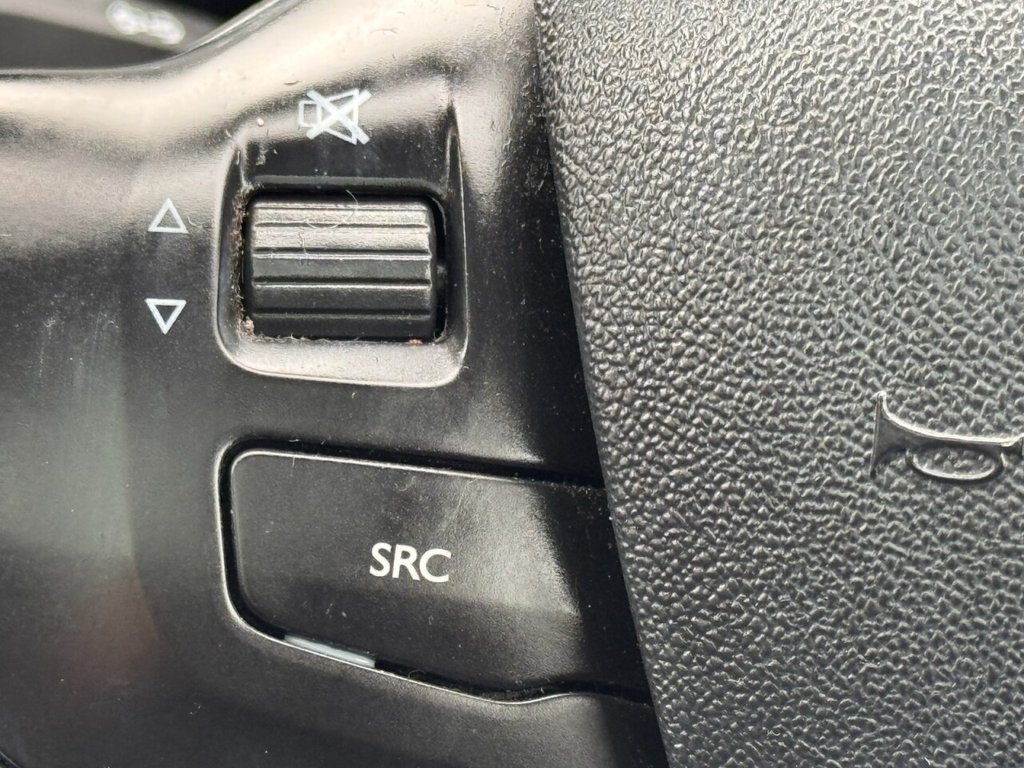 Used Peugeot 208 2014 for sale - 77654606: Photo 30