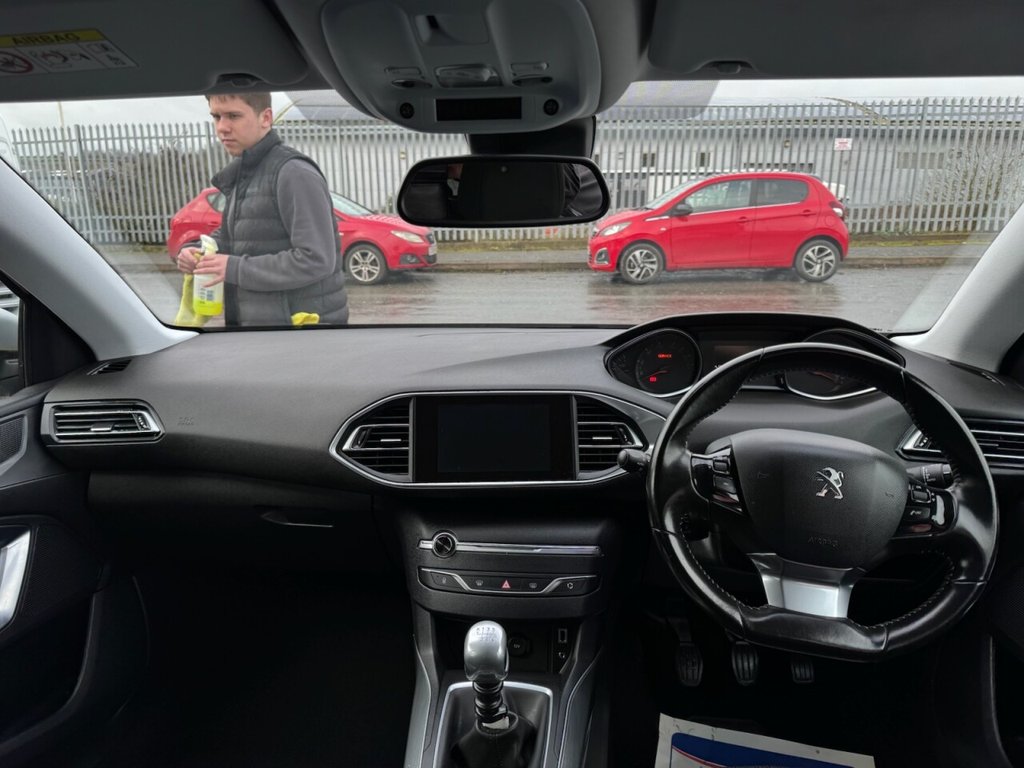 Used Peugeot 308 2015 for sale - 77520873: Photo 12