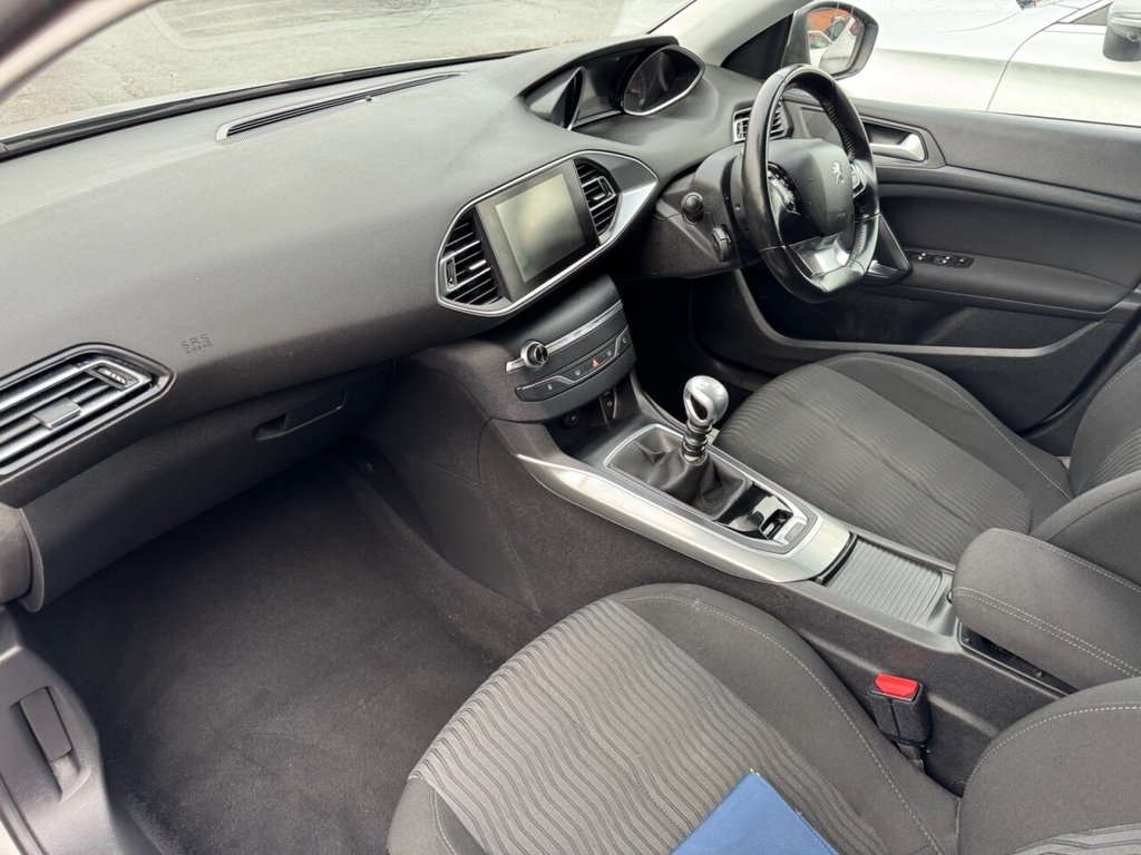 Used Peugeot 308 2015 for sale - 77520873: Photo 17