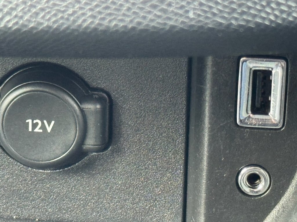 Used Peugeot 308 2015 for sale - 77520873: Photo 24