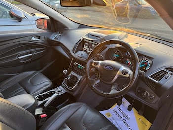 Used Ford Kuga 2016 for sale - 76923780: Photo