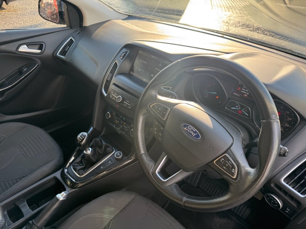 Used Ford Focus 2015 for sale - 77572094: Photo 3