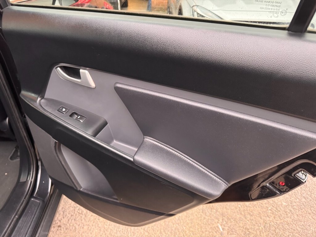 Used Kia Sportage 2011 for sale - 78186698: Photo 18