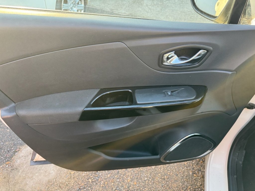 Used Renault Captur 2013 for sale - 77122265: Photo 24