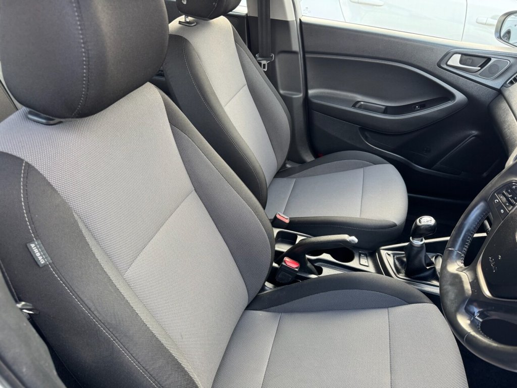 Used Hyundai i20 2019 for sale - 77161535: Photo 17