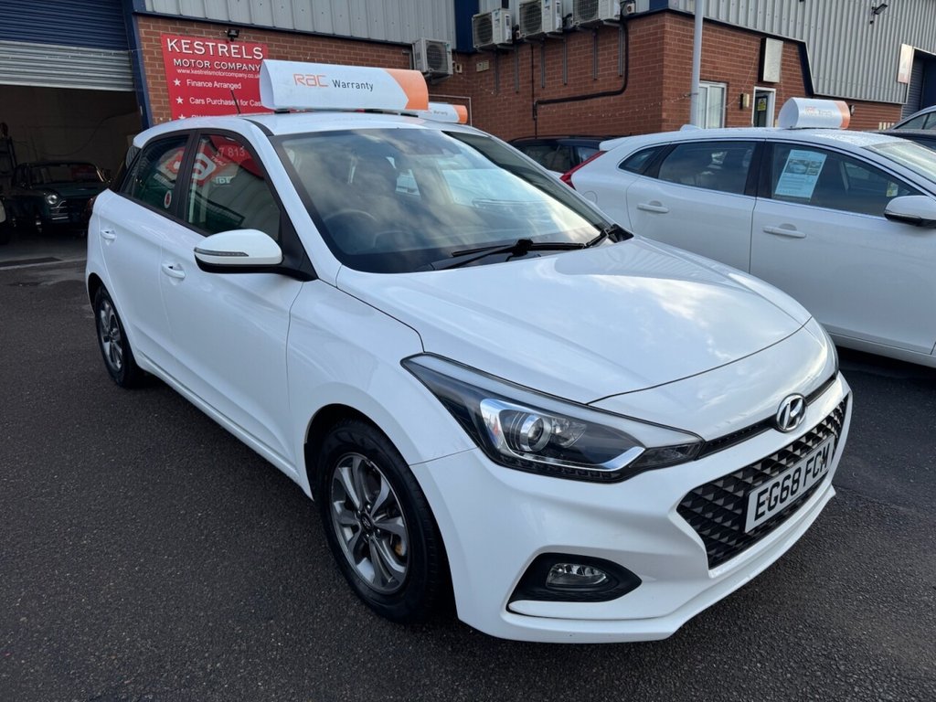 Used Hyundai i20 2019 for sale - 77161535: Photo 2