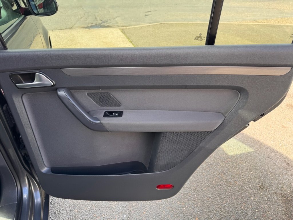 Used Volkswagen Touran 2014 for sale - 77836106: Photo 17