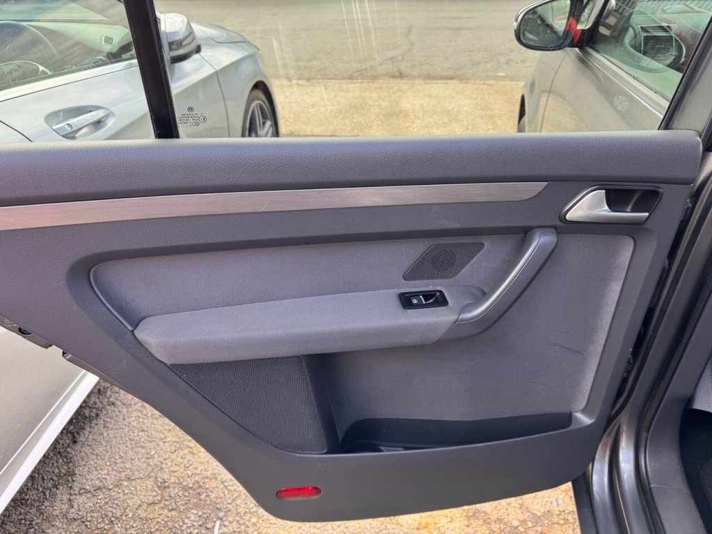 Used Volkswagen Touran 2014 for sale - 77836106: Photo 20