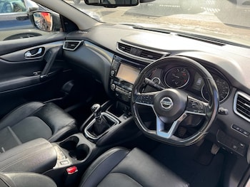 Used Nissan Qashqai 2017 for sale - 75923986: Photo