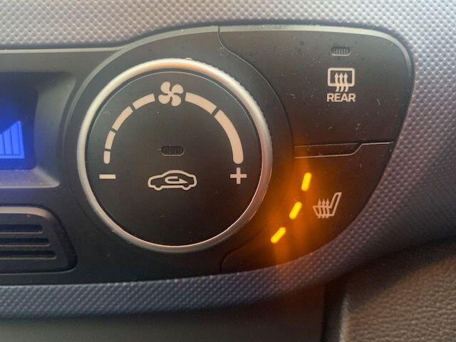 Used Hyundai i10 2018 for sale - 76122029: Photo 28