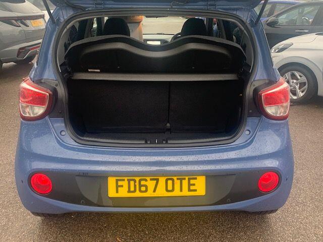Used Hyundai i10 2018 for sale - 76122029: Photo 30