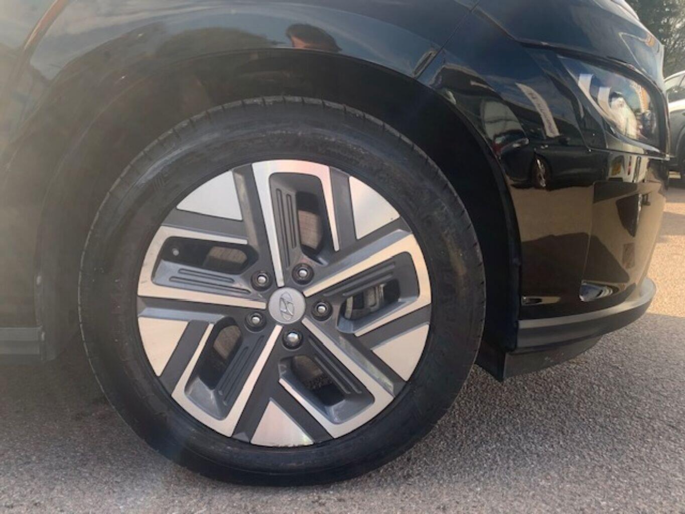 Used Hyundai KONA 2023 for sale - 76024373: Photo 9