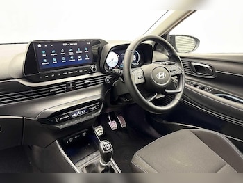 Used Hyundai BAYON 2024 for sale - 77050143: Photo