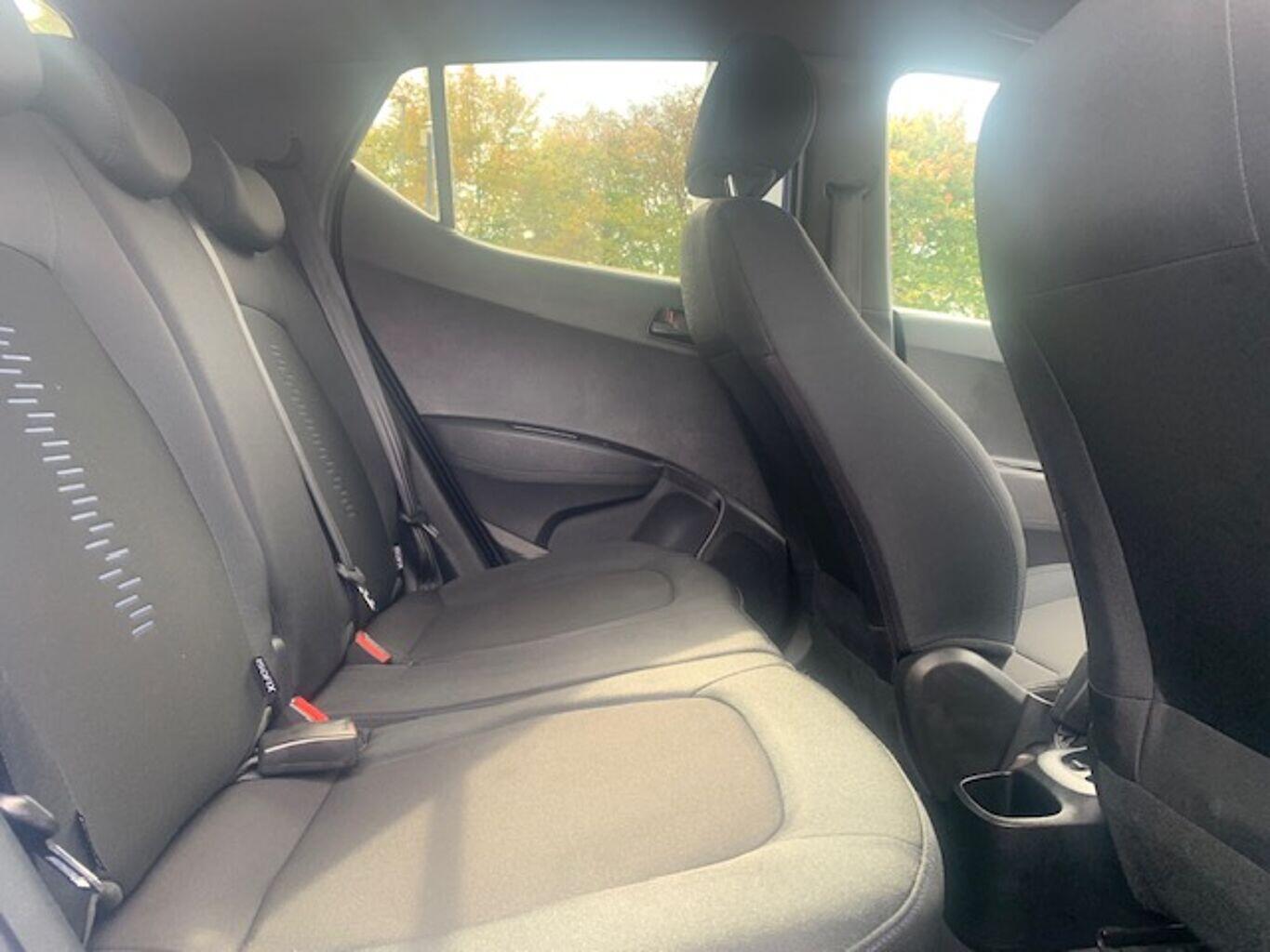 Used Hyundai i10 2019 for sale - 76432511: Photo 12