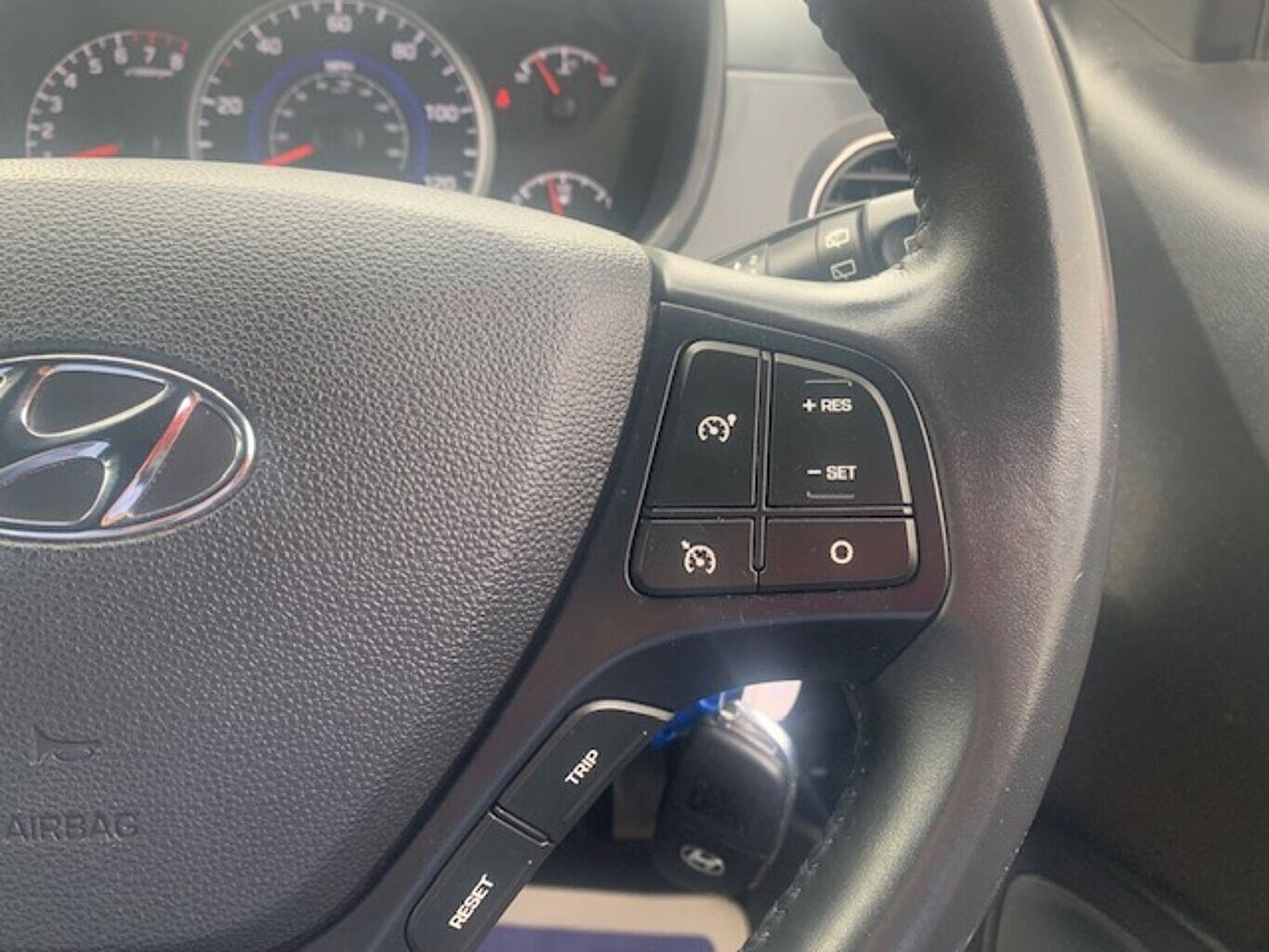 Used Hyundai i10 2019 for sale - 76432511: Photo 15