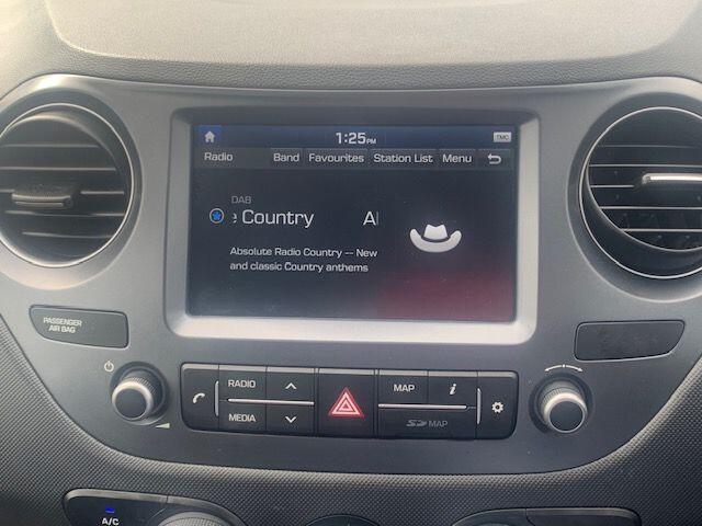 Used Hyundai i10 2019 for sale - 76432511: Photo 45