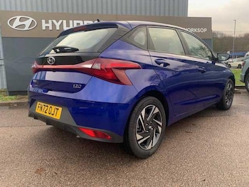 Used Hyundai i20 2023 for sale - 76832625: Photo
