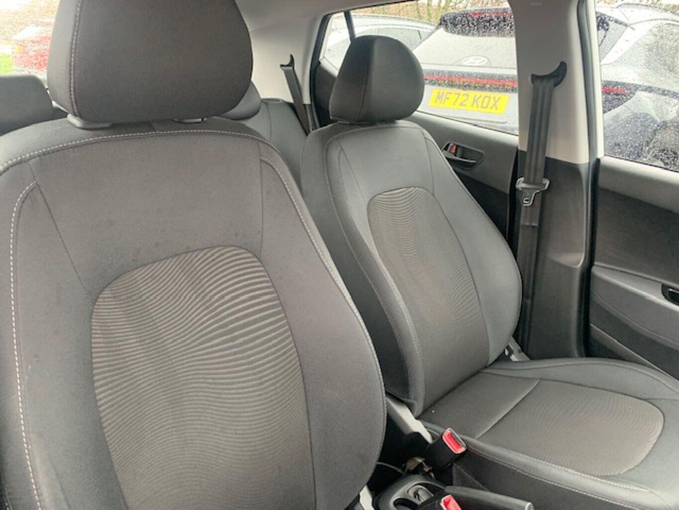 Used Hyundai i10 2017 for sale - 76759587: Photo 11