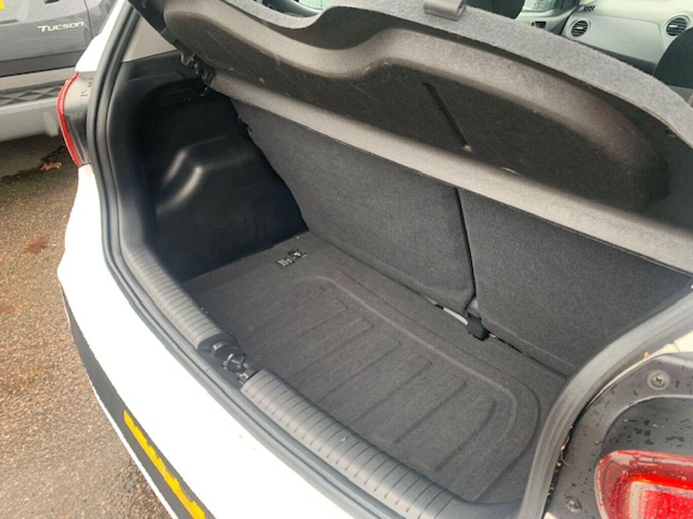 Used Hyundai i10 2017 for sale - 76759587: Photo 19