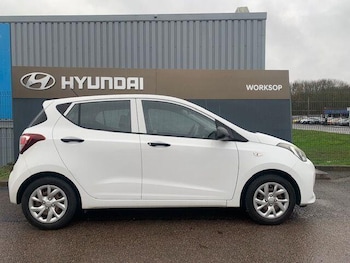 Used Hyundai i10 2017 for sale - 76759587: Photo
