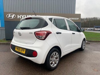 Used Hyundai i10 2017 for sale - 76759587: Photo