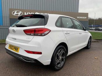 Used Hyundai i30 2023 for sale - 77015814: Photo