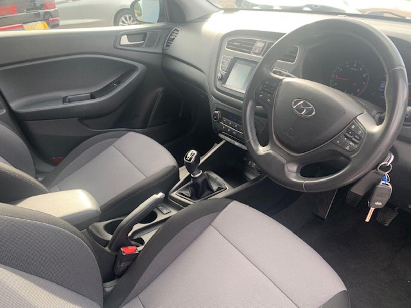 Used Hyundai i20 2018 for sale - 75825847: Photo 10