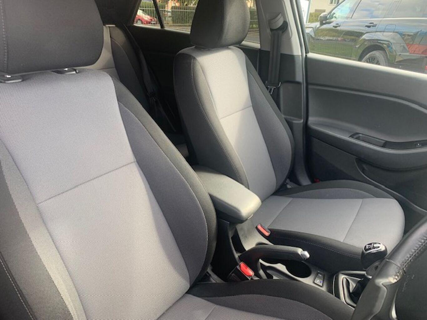 Used Hyundai i20 2018 for sale - 75825847: Photo 11