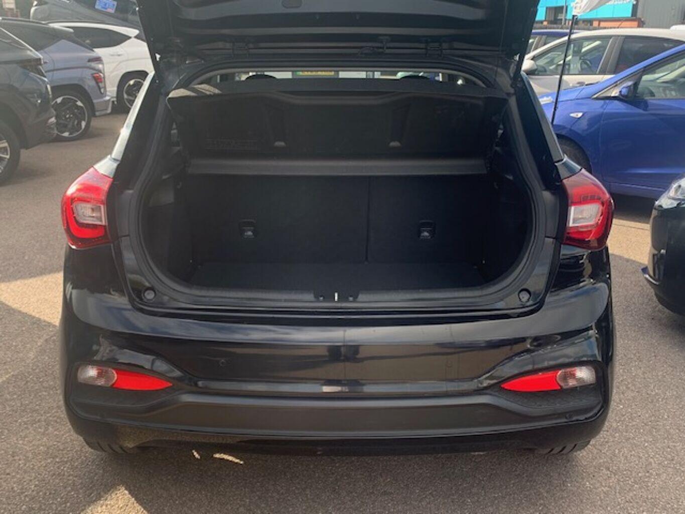 Used Hyundai i20 2018 for sale - 75825847: Photo 20
