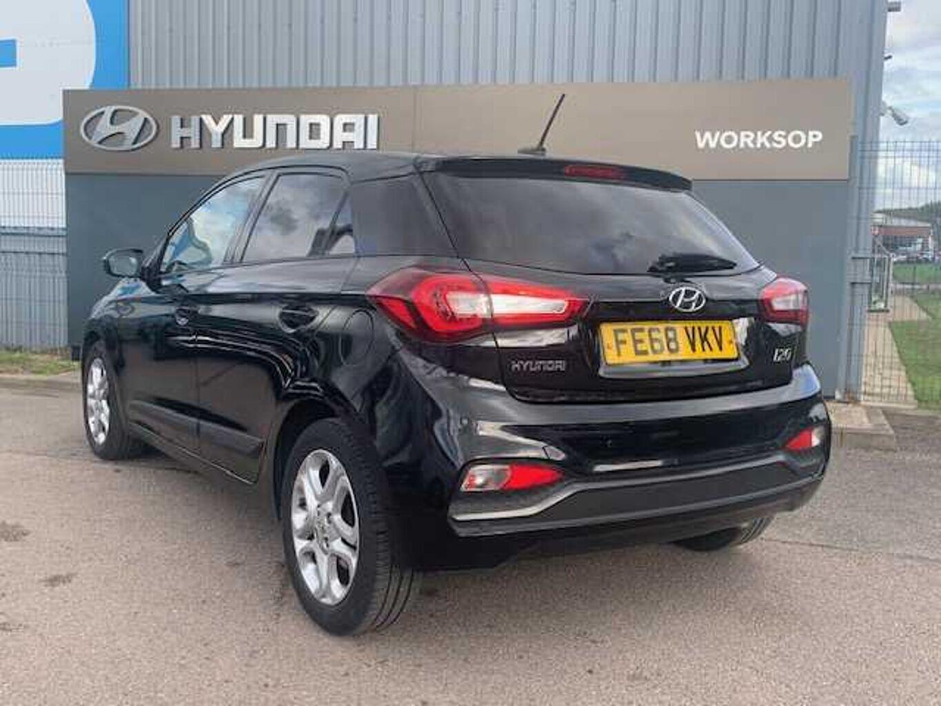 Used Hyundai i20 2018 for sale - 75825847: Photo 5