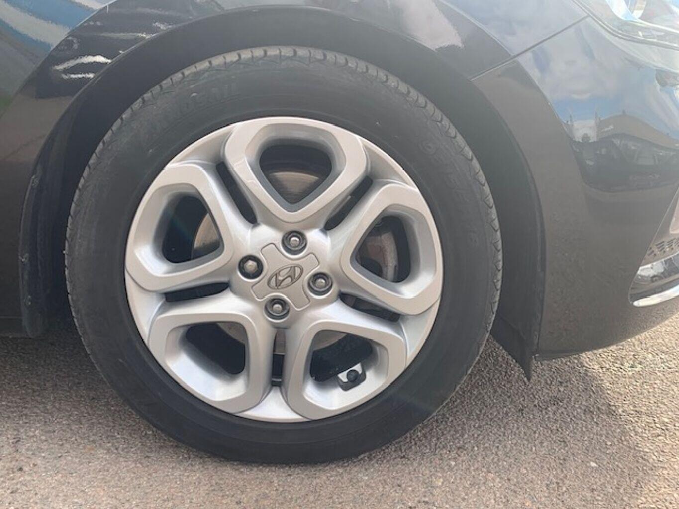 Used Hyundai i20 2018 for sale - 75825847: Photo 9