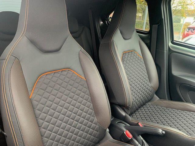 Used Toyota Aygo X 2022 for sale - 76377855: Photo 32