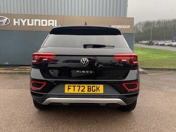 Used Volkswagen T-Roc 2023 for sale - 77237513: Photo