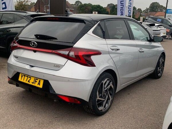 Used Hyundai i20 2022 for sale - 76283316: Photo 32