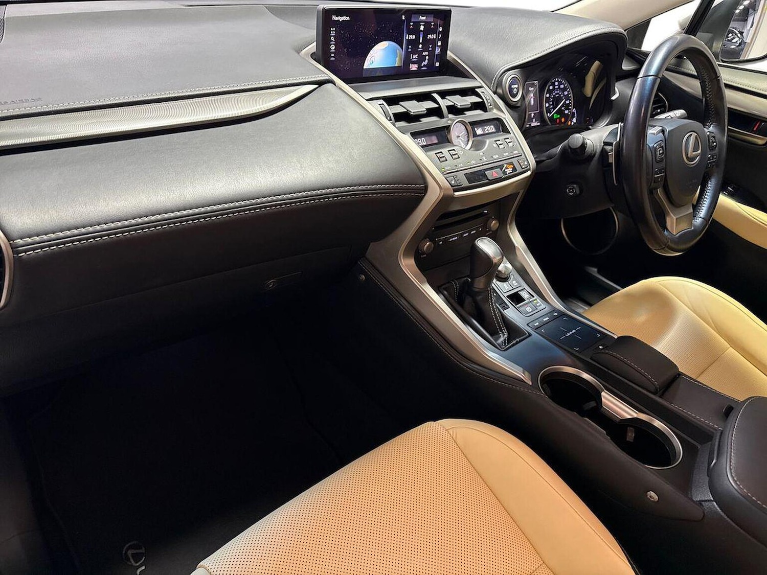 Used Lexus NX 2018 for sale - 77776544: Photo 7