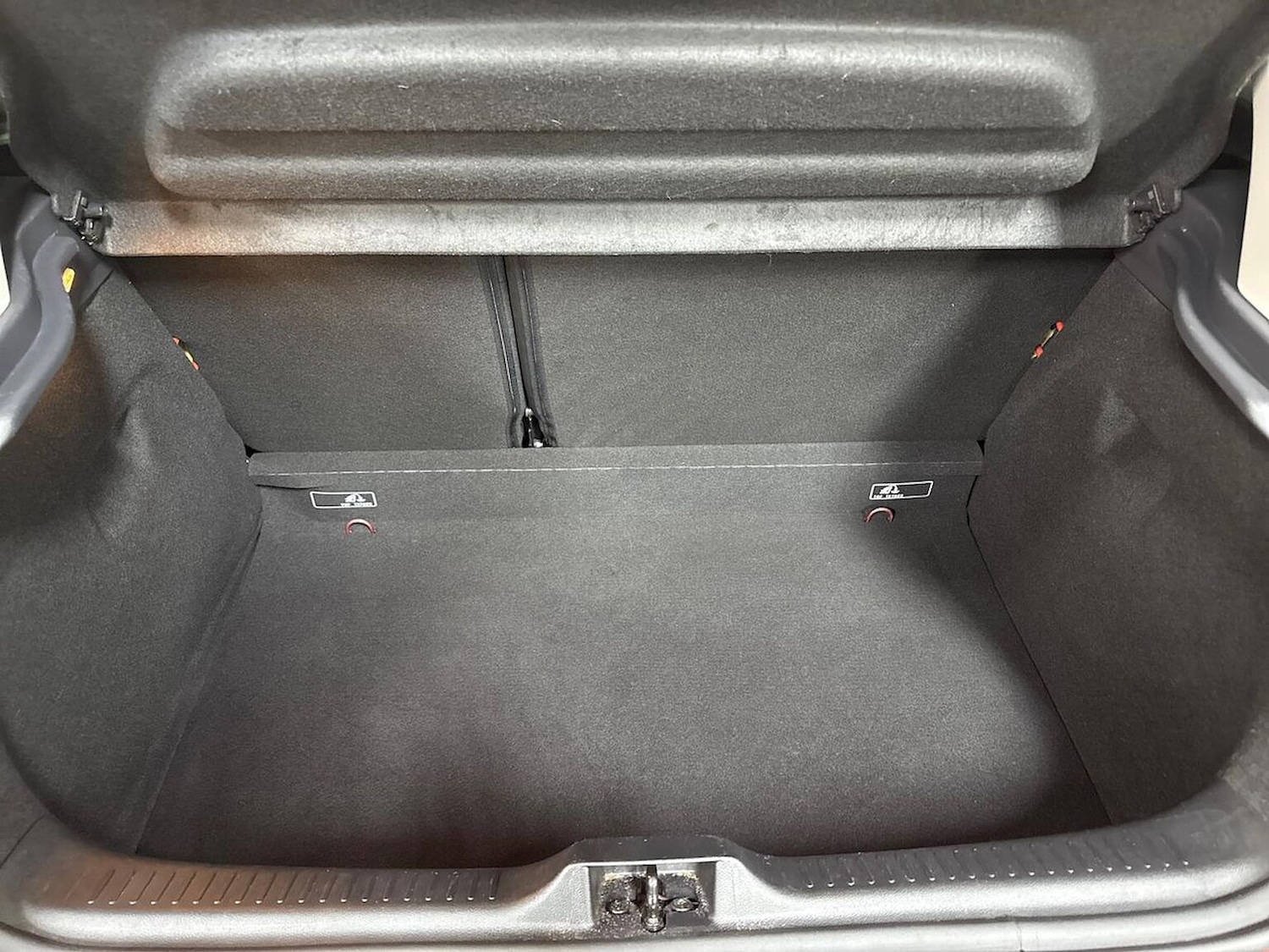 Used Renault Clio 2018 for sale - 77023450: Photo 17