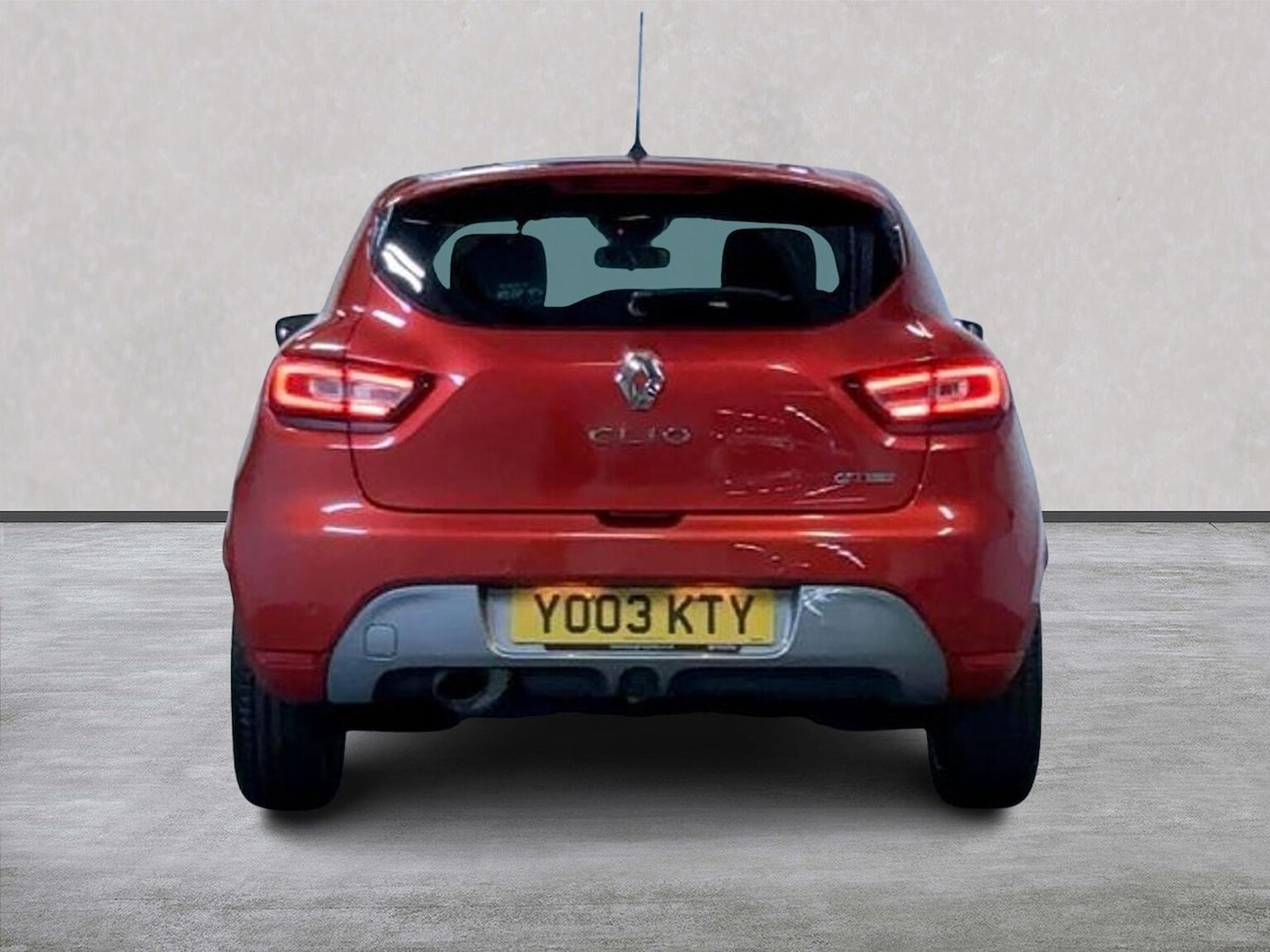 Used Renault Clio 2018 for sale - 76807508: Photo 18