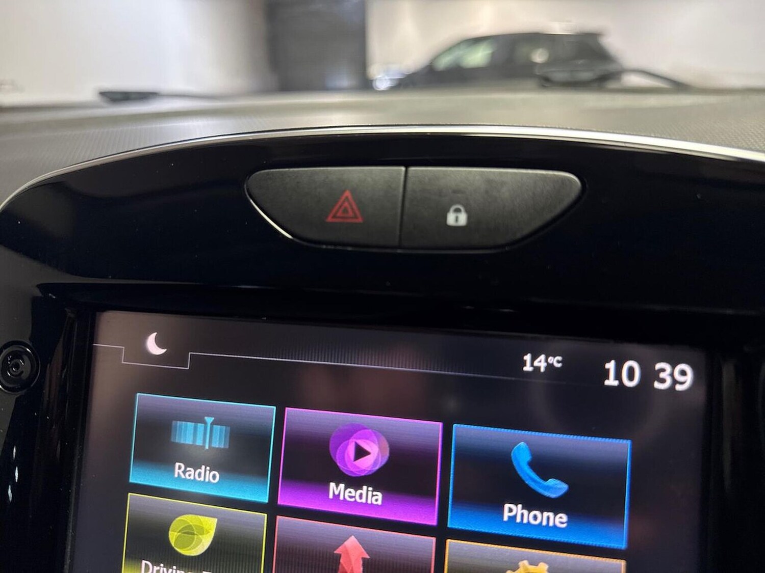 Used Renault Clio 2018 for sale - 76807508: Photo 22