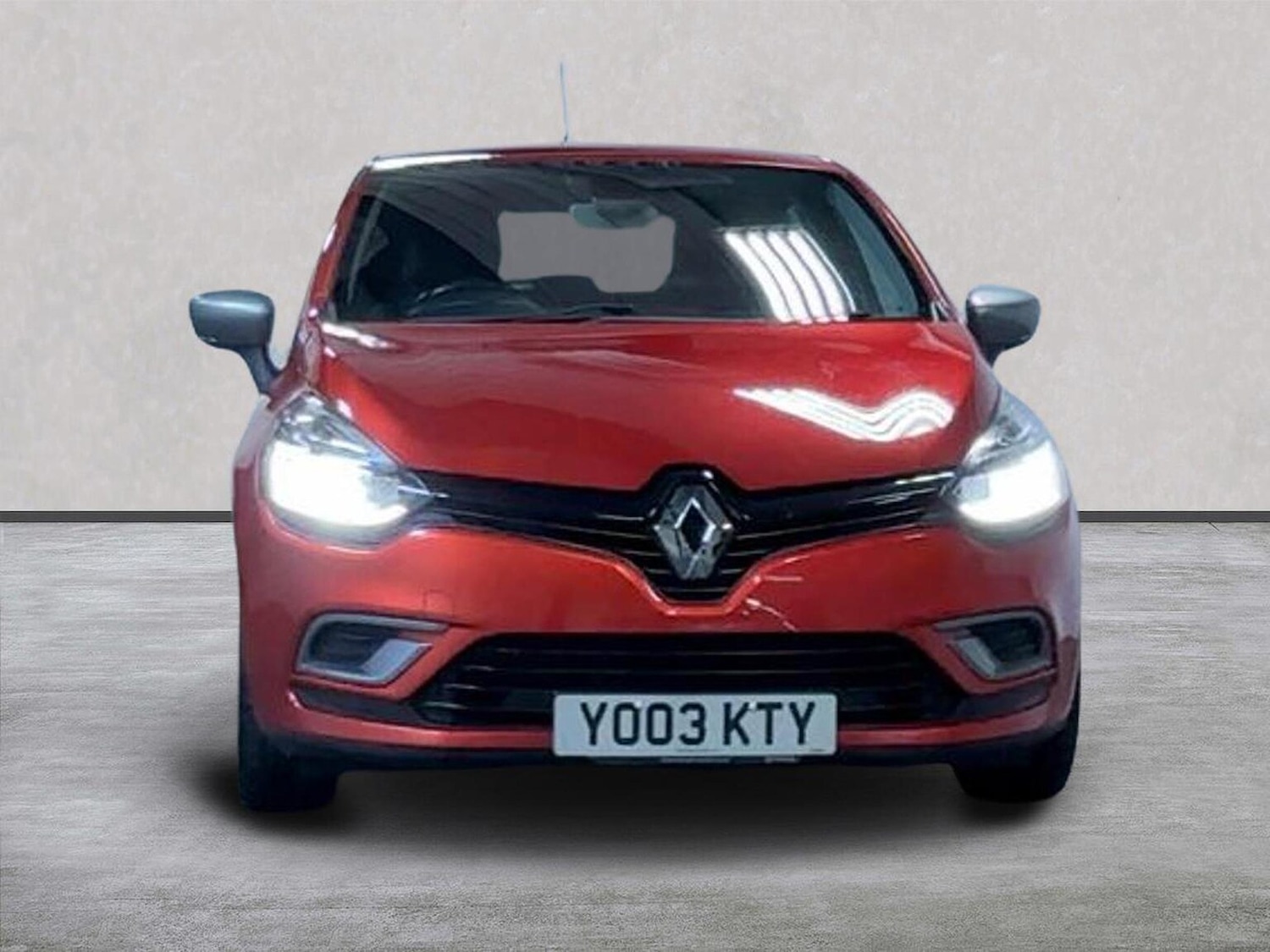Used Renault Clio 2018 for sale - 76807508: Photo 5