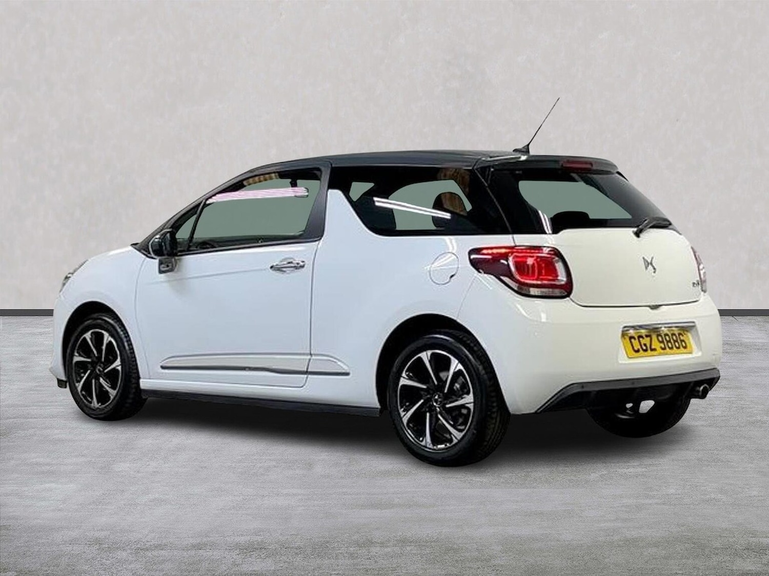 Used DS Automobiles DS 3 2016 for sale - 76769955: Photo 2